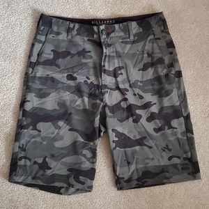 Mens hybrid swim shorts size 29 Billabong